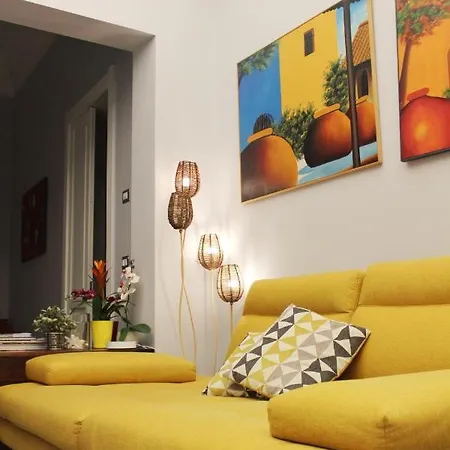 15 Street Studio Apartment Catania